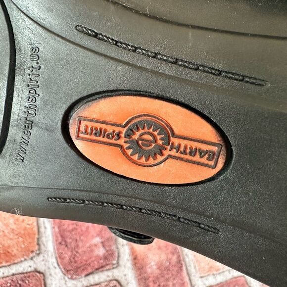 Earth Spirit women’s black leather heels size 9.5 - Picture 6 of 8